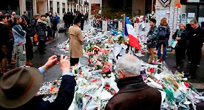 Στρατιωτικές ενισχύσεις στο Παρίσι και τα περίχωρά του