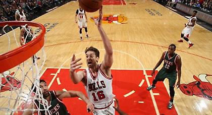 Νύχτα «οργίων» για Πάου