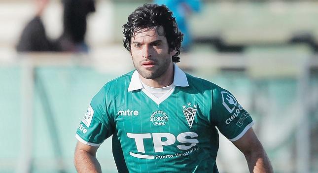 Πλησιάζει σε Ρουσκουγιέδα και μπακ