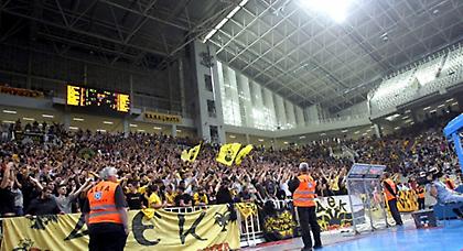 Γενική είσοδο 10 ευρώ όρισε η ΑΕΚ