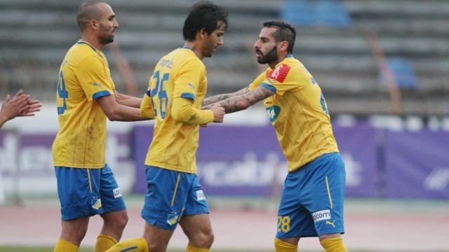 Βήμα πρόκρισης με Τζεμπούρ