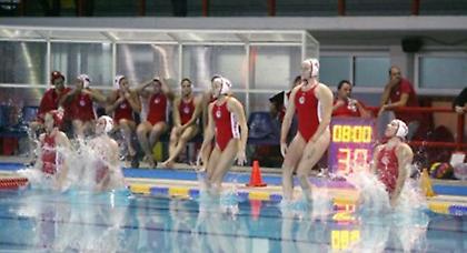 Πρεμιέρα με «περίπατο»