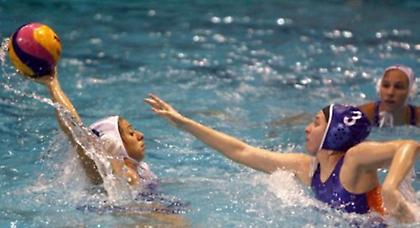 «Τυφώνας» η Βουλιαγμένη