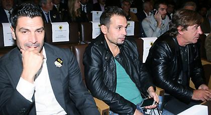 Ντέμης: «Ο Βασιλόπουλος τα… πάει καλά»