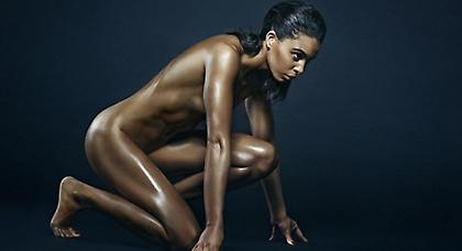 Γυμνή… επταθλήτρια