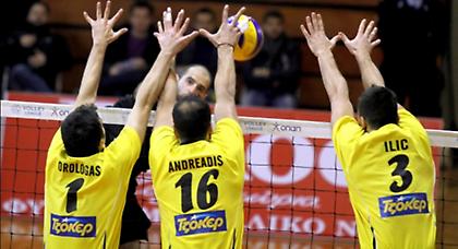 Βελτιωμένη, αλλά έχασε η ΑΕΚ