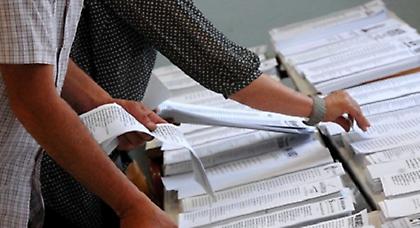 Ανοιχτά στις εκλογές δήμοι και ΚΕΠ