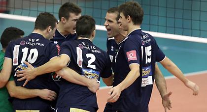 Με επίδειξη δύναμης στους «8» ο Εθνικός