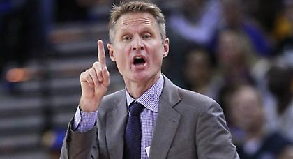 Στον πάγκο της Δύσης ο Κερ