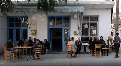 Διέρρηξε τρεις φορές το ίδιο καφενείο on camera!