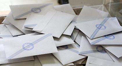 «Πυκνώνει» η προσέλευση των ψηφοφόρων