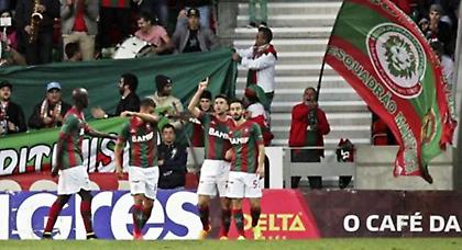 Της γκρέμισε αήττητο και… όνειρα (video)