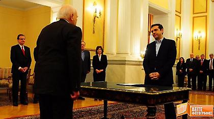 Πρωθυπουργός ο Αλέξης Τσίπρας με πολιτικό όρκο