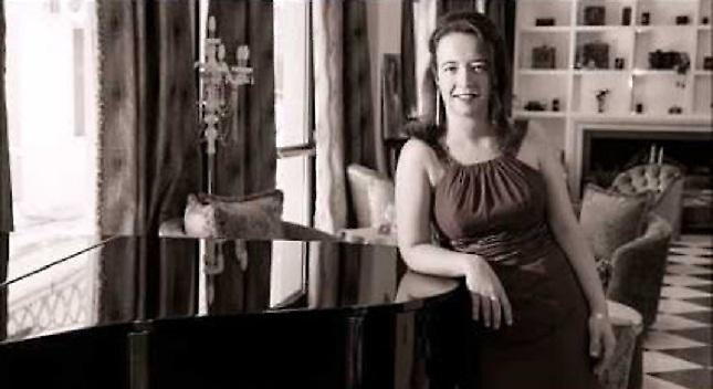 Ελεονώρα Αποστολίδη: Η χρυσή Ελληνίδα πιανίστρια