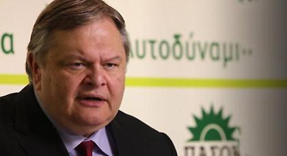 Διαψεύδει το ΠΑΣΟΚ τα περί παραίτησης Βενιζέλου