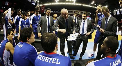 Ίβκοβιτς: «Φαβορί για τις πρώτες θέσεις ο Ολυμπιακός»