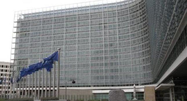 Ανήσυχη η Κομισιόν για τις εξελίξεις στα Σκόπια