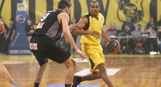 Αγωνία για Τόμας