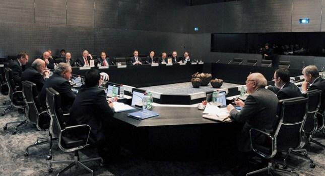 Θέλουν να... αλλάξουν το ποδόσφαιρο