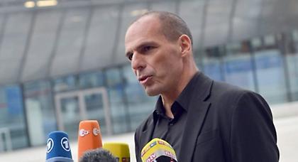 Βαρουφάκης αποστομώνει χρήστη του Twitter