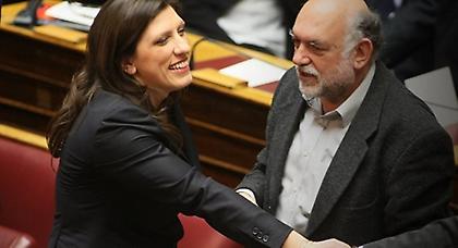 Με 235 ψήφους νέα πρόεδρος της Βουλής η Ζωή Κωνσταντοπούλου