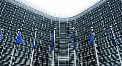 Βρυξέλλες: Η Ελλάδα να ζητήσει παράταση του υπάρχοντος προγράμματος