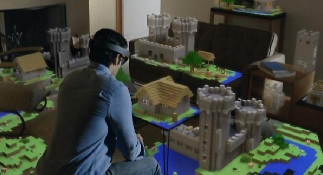 Με έντονο gaming χαρακτήρα το gaming VR headset της Microsoft