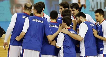 Ωραίος ο Στράτος, μοιραίος ο Χάκετ