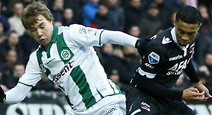 «Σφήνα» στην τριάδα