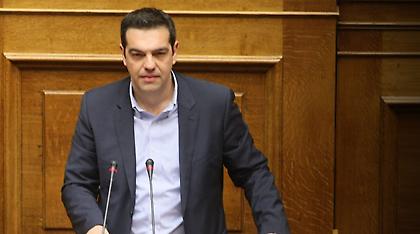 Τσίπρας: Μας εκβιάζουν, αλλά η Ελληνική Δημοκρατία δεν εκβιάζεται