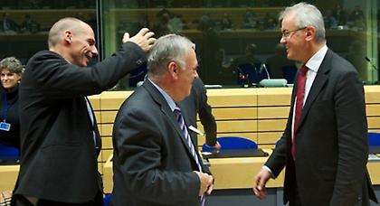 «Ξεχάστε αυτά που ξέρατε, φέρτε μας νούμερα»