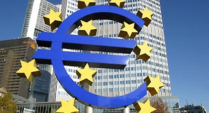 «Σφίγγει» τον κλοιό στην Ελλάδα η ΕΚΤ