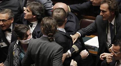 Ρωμαϊκή αρένα η ιταλική βουλή