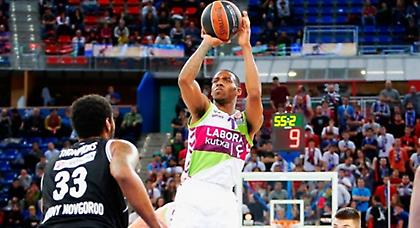 Δεν το βάζει κάτω η Λαμποράλ