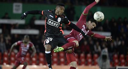 Προσγείωση στο παρά πέντε…