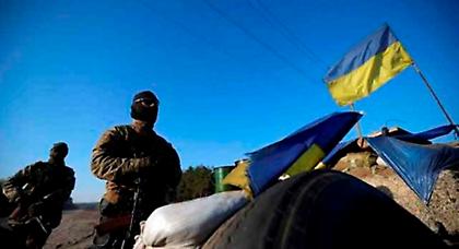 Δεν αποσύρει τον βαρύ οπλισμό «επί του παρόντος» το Κίεβο