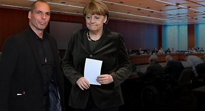 Κινείται παρασκηνιακά η Γερμανία για αποπομπή Βαρουφάκη από το Eurogroup;