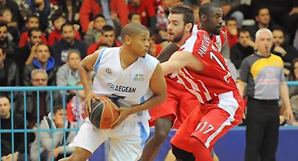 Νοκ άουτ ο Μάντζαρης