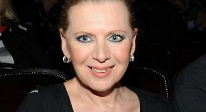 Έλενα Ακρίτα: «Ε, όχι για Πρόεδρο της Δημοκρατίας τον υπουργό της ζαρντινιέρας»!