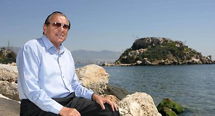 «Έφυγε» ο Ανδρέας Γαρύφαλλος