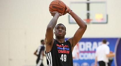 Άστοχος και τραυματίας ο Θανάσης