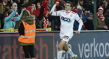 «Εξάρα» με… σόου Σαντινί