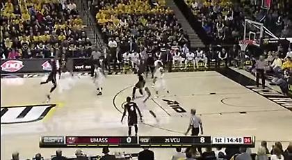 Μια κερκίδα… τρολάρει (video)