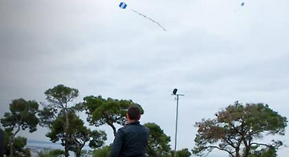 Με βροχή το πέταγμα του αετού την Καθαρά Δευτέρα