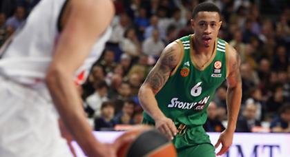 Σλότερ: «Νίκη για να πλησιάσουμε στο στόχο»