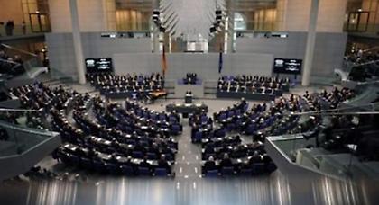 «Ψηφίζουμε την παράταση για τη Γερμανία, όχι για τα άξεστα σχόλια»