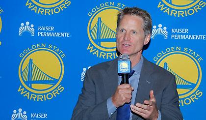 Ο Στιβ Κερ τρολάρει τους θεατές (video)