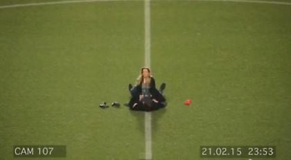 Η… ροζ διαφήμιση της Τσάρλτον (video)