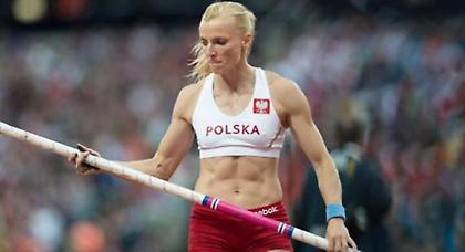 Αποχωρεί η Ρογκόφσκα