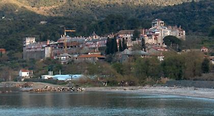 Ξεκινά αύριο η δικη για το Βατοπέδι